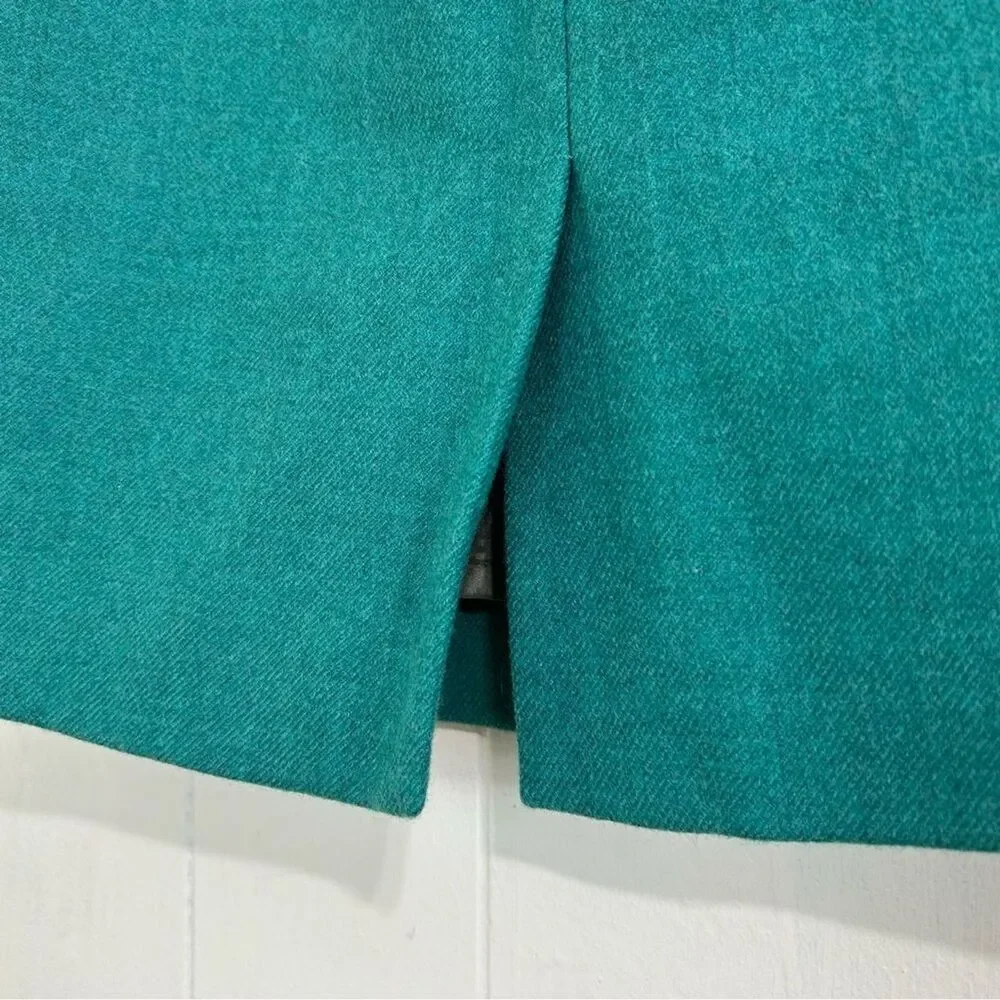 J. CREW Petites Wool Skirt Size 0 Green 100% Wool No.2 Pencil Skirt Knee Length